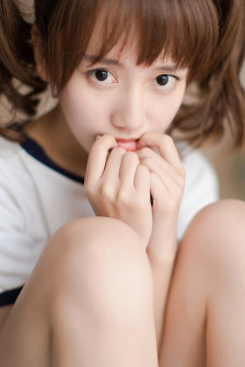 抹胸美女
